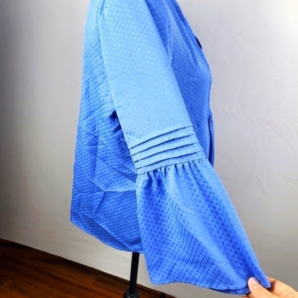 CeCe Sea Blue Ruffled Sleeve Blouse Size small - Picture 2 of 16